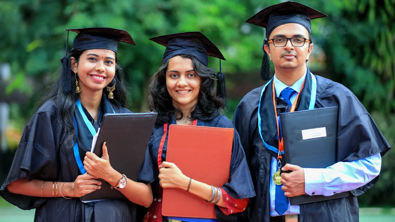 VIT Admissions 2025-26: UG, PG & International Students